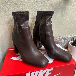 Express Women's Dark Brown Heeled Boots